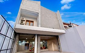 Hotel O Tegal Near Near Pacific Mall Tegal Formerly Hugo Suites Family